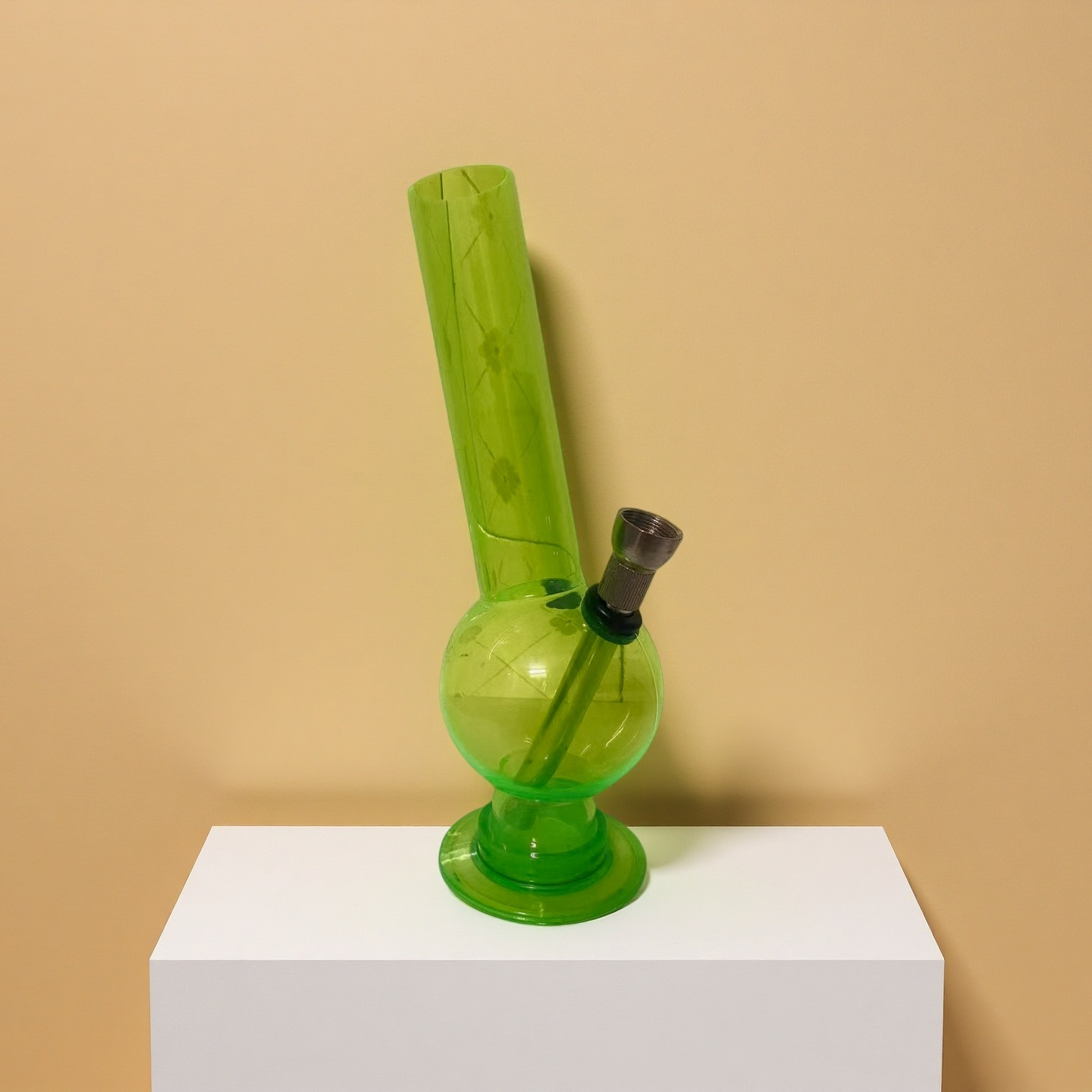 See the Flow: Premium Acrylic Water Pipe,bong-hookah